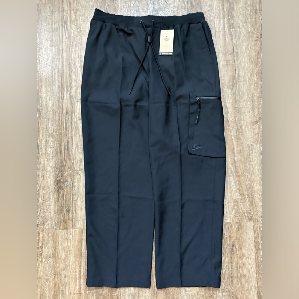 Nike Tech Pack Woven Cargo Utility Commuter Pants Black Men’s Sz Lg FB7525-010
